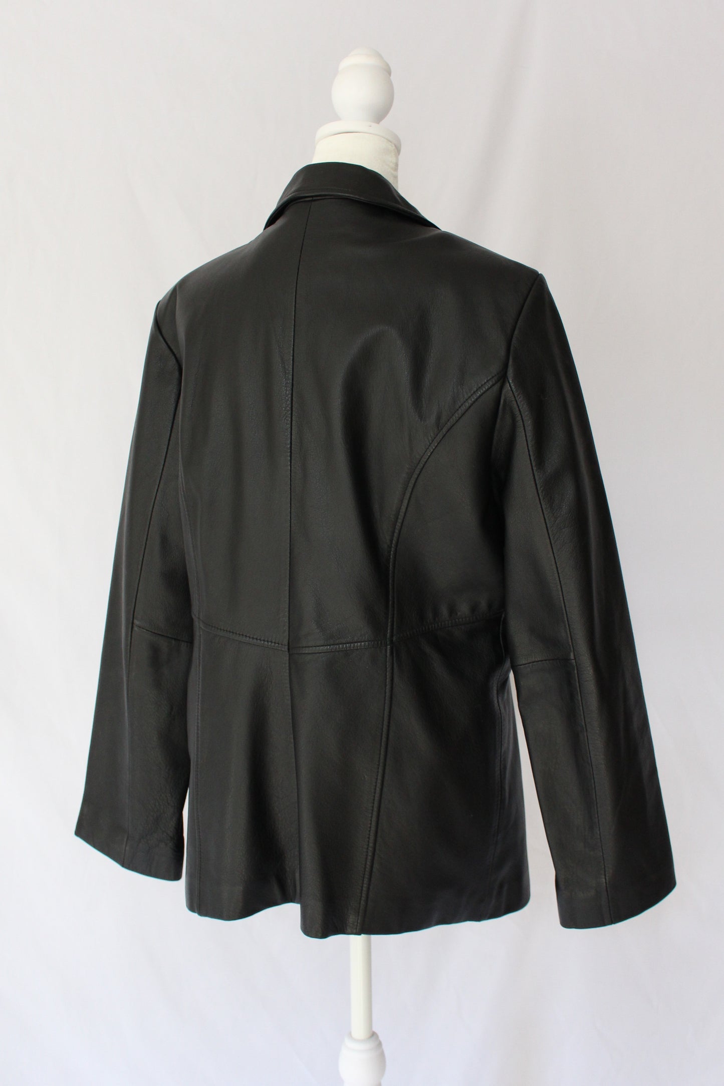 size large wilsons black leather jacket